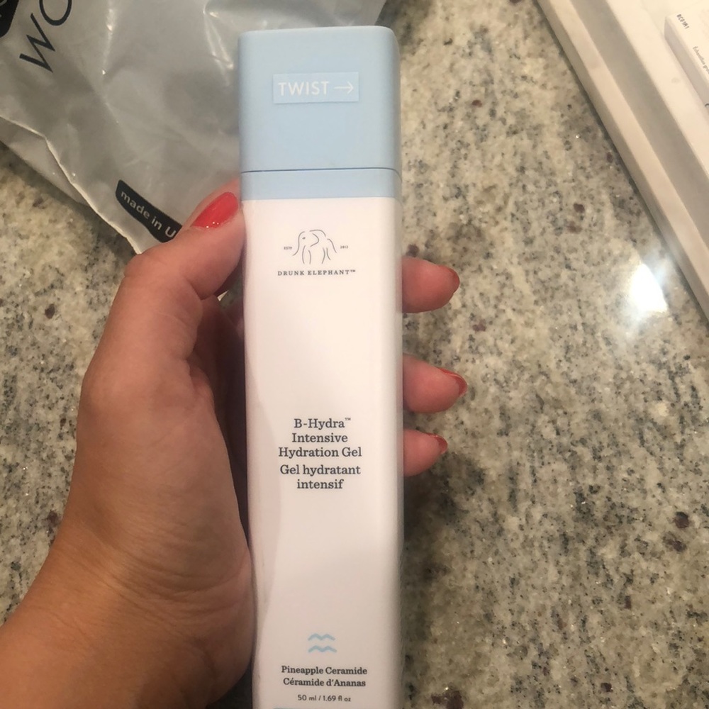 Drunk elephant b hydra intensive hydration gel